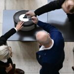 Bundestag votes for fuel discount and tax-free relief bonus