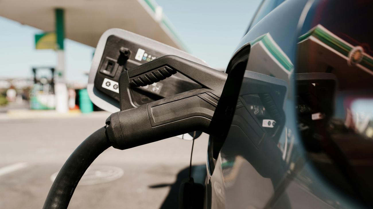 Fuel discount: Fuel prices are rising again, with a daily average still over two euros